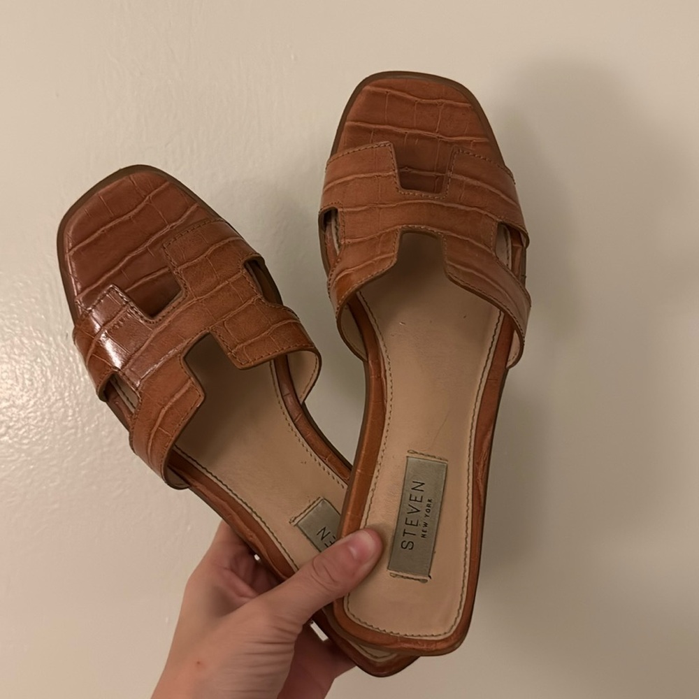 STEVEN NEW YORK Brown Size 6 - Slip On Sandals/Flats